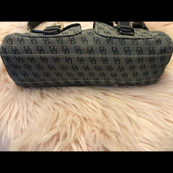 Vintage Dooney & Bourke Signature Logo Bag. - Picture 3 of 7